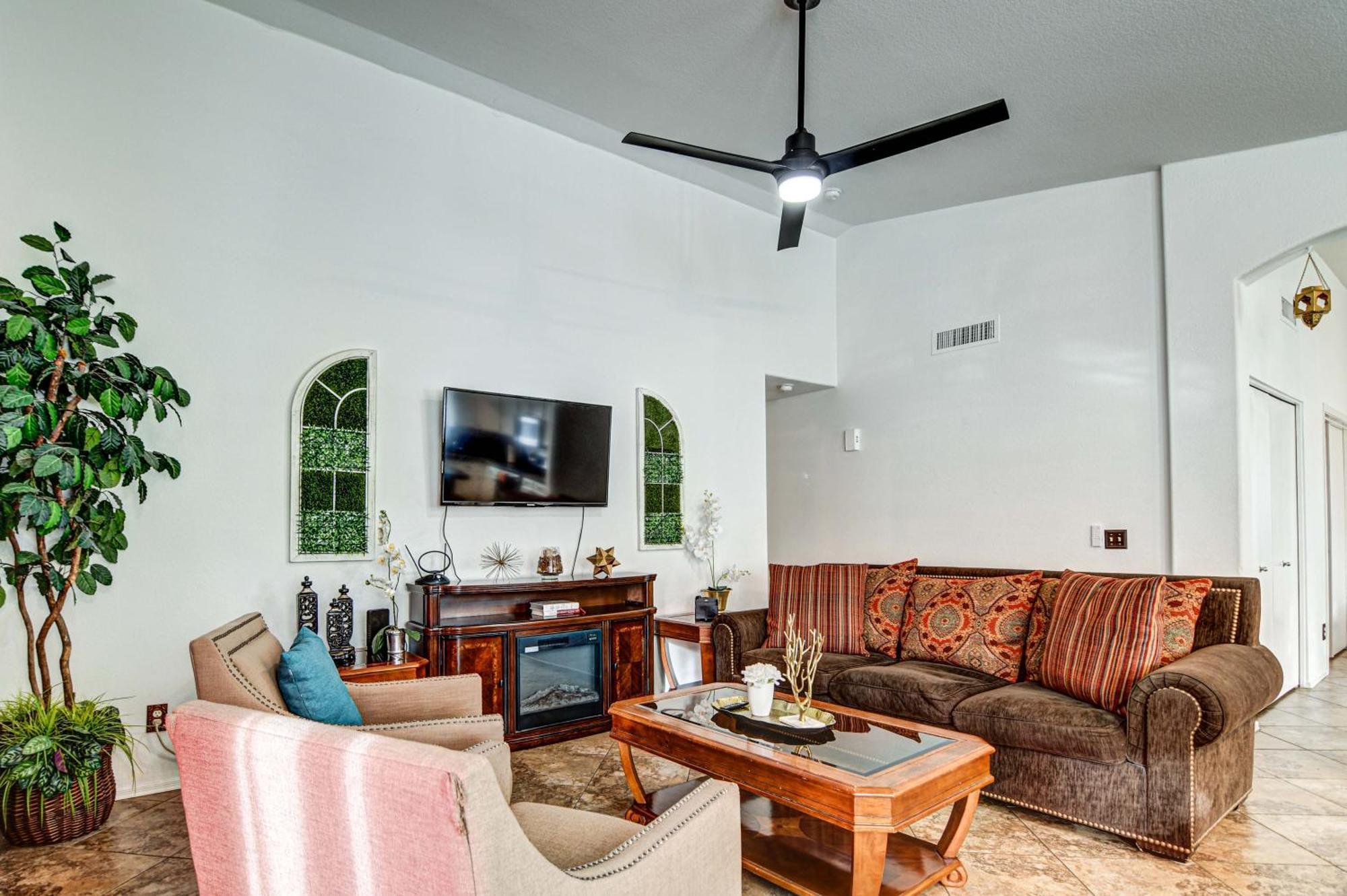 Villa Route 66 Oasis In Downtown Gilbert With Heated Pool & Mini Golf Exterior foto