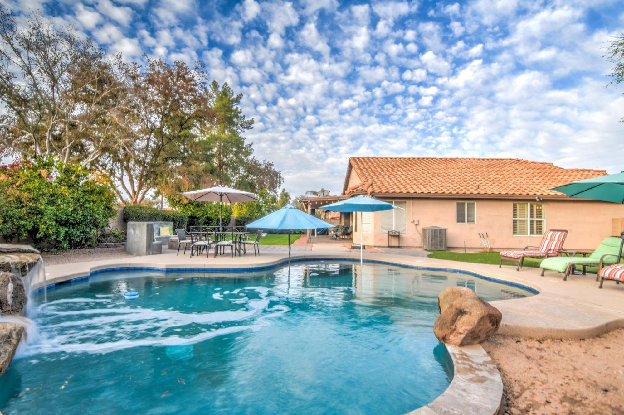 Villa Route 66 Oasis In Downtown Gilbert With Heated Pool & Mini Golf Exterior foto